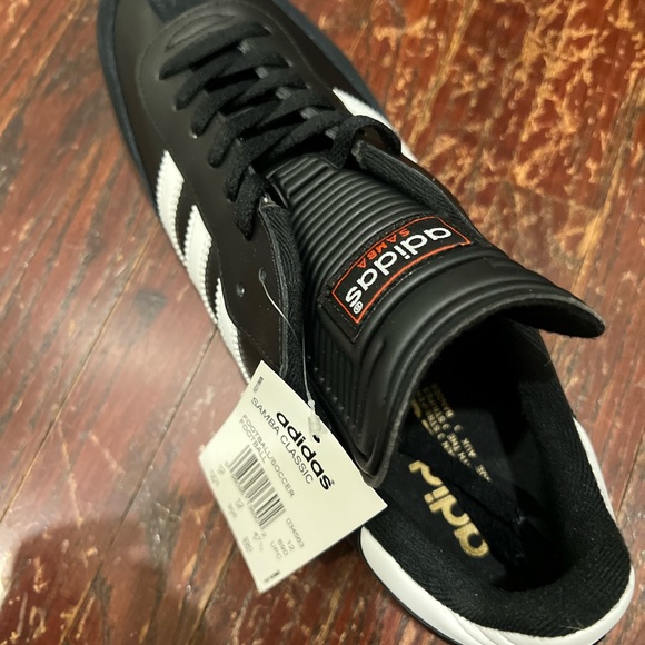 BNIB Adidas Samba Classic Shoes - Picture 5 of 9